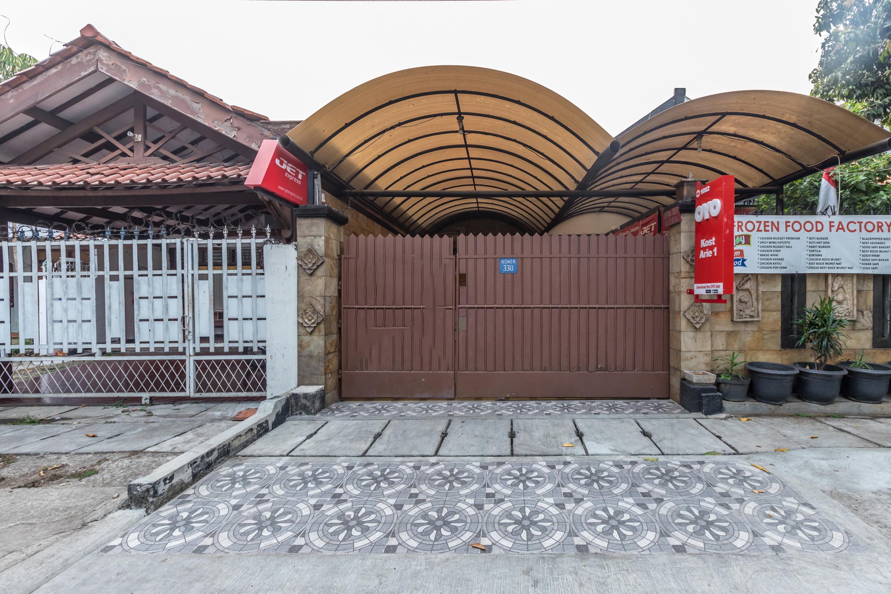 Super Oyo 1487 Residence Khoe Yakarta Exterior foto