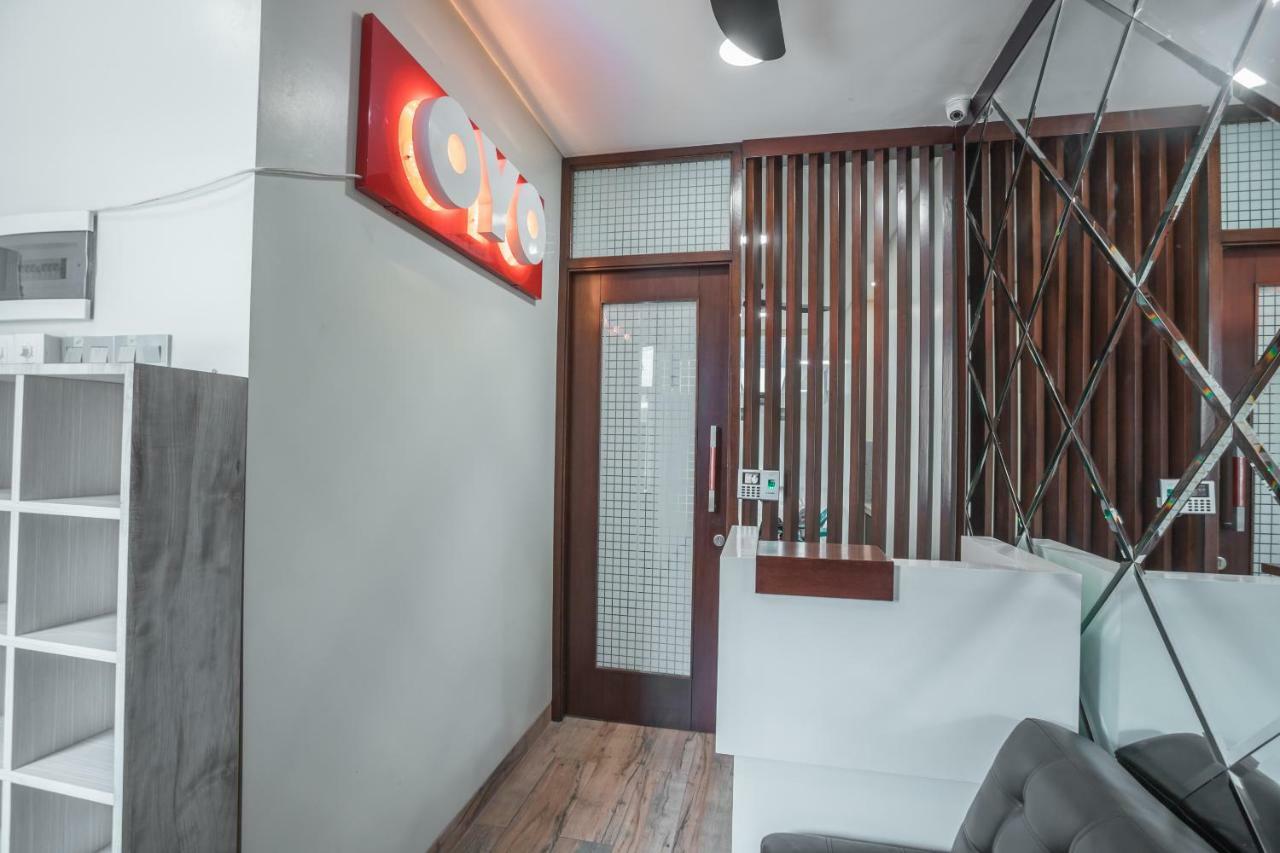 Super Oyo 1487 Residence Khoe Yakarta Exterior foto